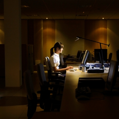 Khi đồng tiền hóa thinh không!