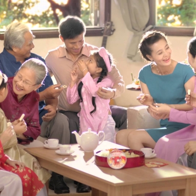 Tết này, nhà mình xa quê