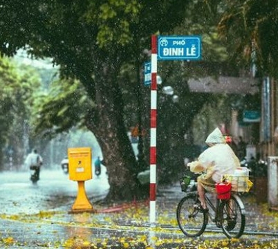 Cơn mưa Hà Nội kể chuyện gì?