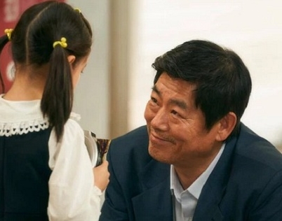 'Bố cũng là lần đầu tiên làm bố': Hành trình làm cha mẹ, đừng để lời lượng thứ không kịp nói ra