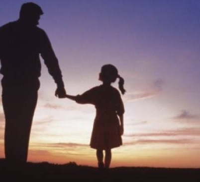 Nếu không làm được ông bố tử tế của một cô con gái, đời người đàn ông xem như bỏ đi