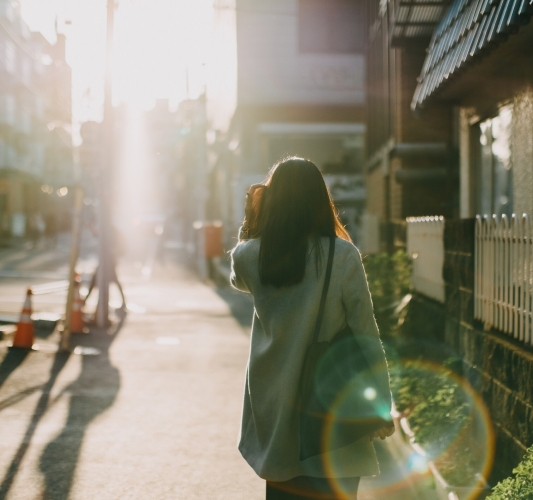 Độc thân chỉ đẹp khi trẻ, còn khi già, độc thân sẽ là những niềm đau