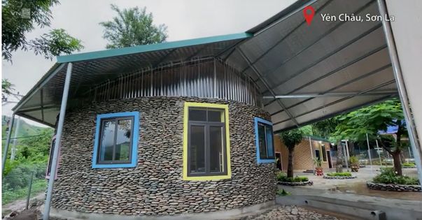 Ngôi trường xây bằng sỏi tại Sơn La - Ảnh 12
