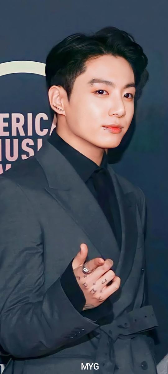 7 người đàn ông quyến rũ nhất thế giới 2021: Jungkook (BTS) là đại diện Châu Á duy nhất - Ảnh 13