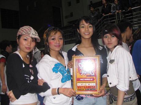 Hình ảnh khác lạ của hotmom Diệp Lâm Anh thời nhảy hiphop nhóm Big Toe - Ảnh 9