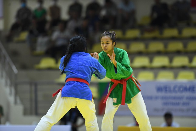 Tô Thị Trang thi đấu bộ môn kurash với hạng cân dưới 48kg nữ.