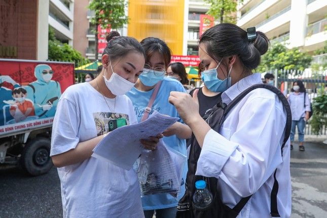 Gợi ý đáp án đề thi môn Hóa học thi tốt nghiệp THPT 2022 chính xác nhất (tất cả các mã đề) - Ảnh 1