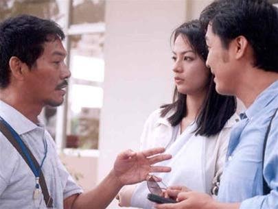 Đạo diễn Trần Cảnh Đôn (bên trái) là gương mặt quen thuộc của điện ảnh Việt Nam những năm 1990.