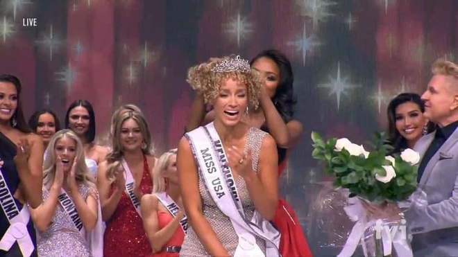 Ellen - nữ phóng viên 23 tuổi vừa đăng quang Miss USA 2021.