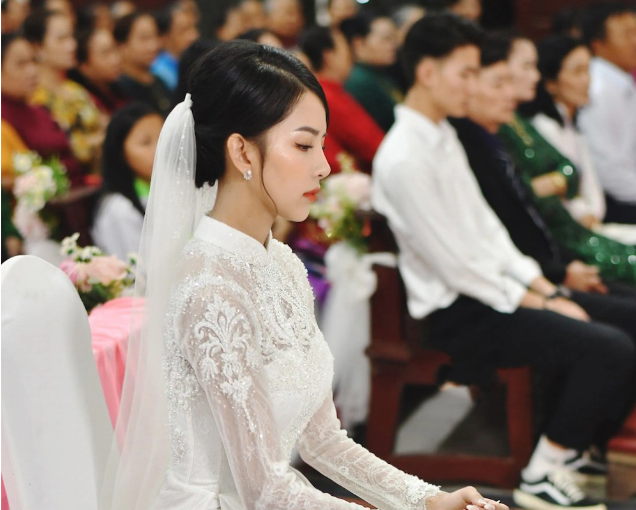 Phan Mạnh Quỳnh bảnh bao sánh bước bên vợ Khánh Vy xinh đẹp trong ngày cưới - Ảnh 7