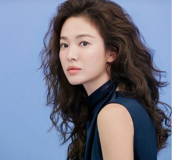 Lộ giá cát-xê đóng phim của Song Hye Kyo, thua xa 'mợ chảnh' Jun Ji Hyun - Ảnh 2