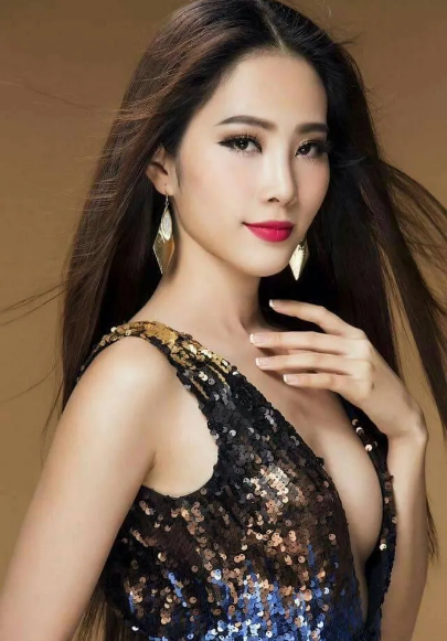 Hoa khôi Nam Em - Top 8 Miss Earth 2016.