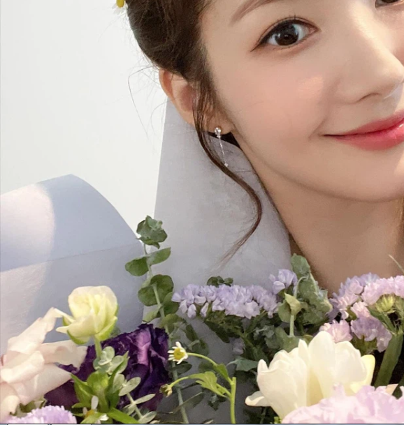 Hết chối cãi, Park Min Young - Park Seo Joon lộ bằng chứng hẹn hò ngắm hoa anh đào - Ảnh 5