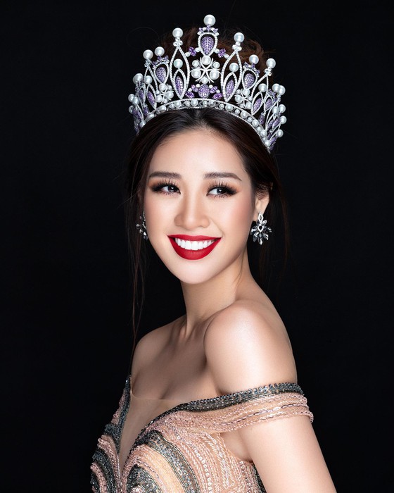 Sau đêm bán kết, Instagram của Kim Duyên bùng nổ, lọt Top 10 Miss Universe có follow 'khủng' - Ảnh 4