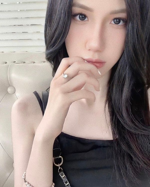 Nữ sinh 2k4 hot chẳng kém đáp án kì thi THPT Quốc gia 2022 - Ảnh 3