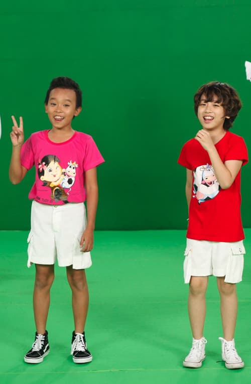 Á quân Vietnam Idol Kid 2016 Gia Khiêm chia sẻ xúc động về Hồ Văn Cường - Ảnh 1