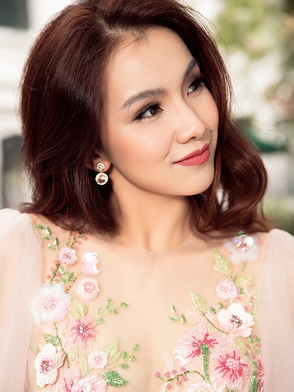 Hoa hậu Thùy Lâm tái xuất sau 13 năm vắng bóng, lần đầu chia sẻ về hôn nhân - Ảnh 5