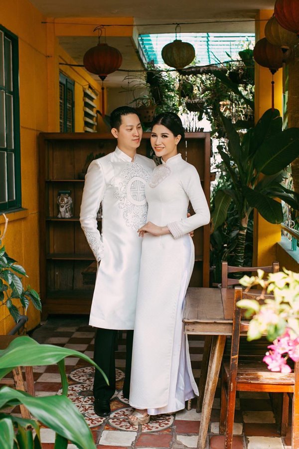 Trang Trần hiện đang hạnh phúc bên chồng Việt Kiều và cô con gái 5 tuổi.
