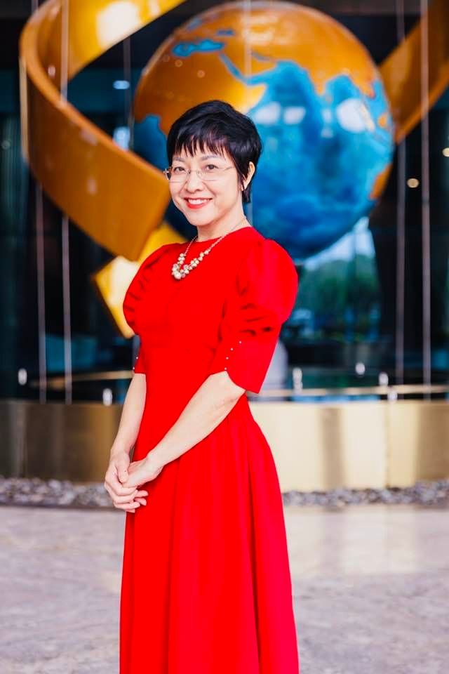 Vợ cũ NSND Công Lý lộ vòng 2 