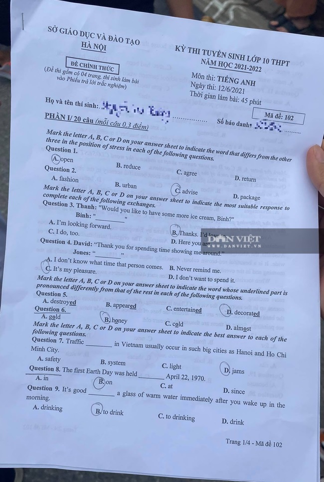 ma de 102 de thi mon ngoai ngu ky thi vao lop 10 thpt tp ha noi nam 2021 nguon dan viet Mã đề 102 đề thi môn Ngoại ngữ kỳ thi vào lớp 10 THPT TP. Hà Nội năm 2021 (Nguồn: Dân Việt).