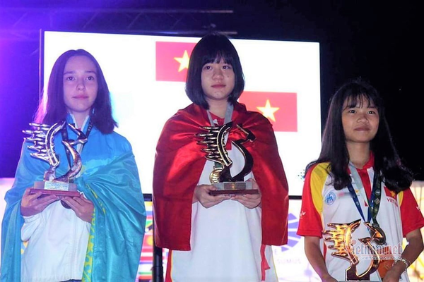  Nữ sinh lớp 10 ở Thái Nguyên vô địch cờ vua thế giới - Ảnh 2