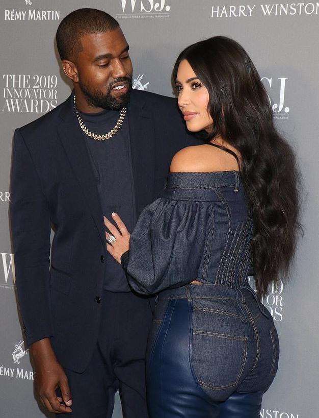 Hậu ly hôn, Kim Kardashian nóng bỏng hơn dù đã U40 - Ảnh 6