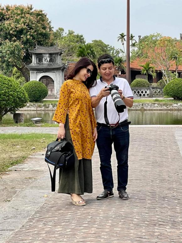 Nghệ sĩ Chí Trung đưa bạn gái đi du xuân cùng vợ chồng nghệ sĩ Lan Hương - Ảnh 6