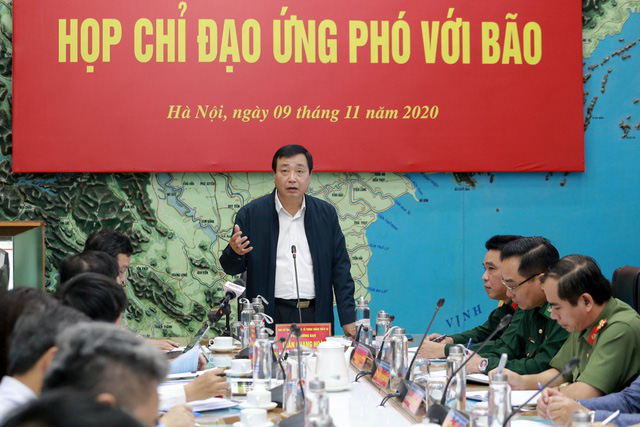 Ông Trần Quang Hoài, Phó Ban chỉ đạo Trung ương về Phòng chống thiên tai, chủ trì cuộc họp