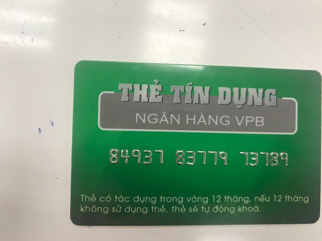 Thẻ tín dụng 'dỏm' mạo danh VPBank