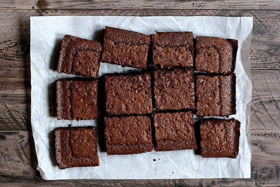 Cách làm bánh brownies bằng nồi chiên không dầu cực đơn giản - Ảnh 5