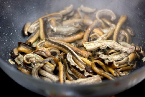 Cách nấu cháo lươn thơm ngon, bổ dưỡng mà không lo bị tanh - Ảnh 5