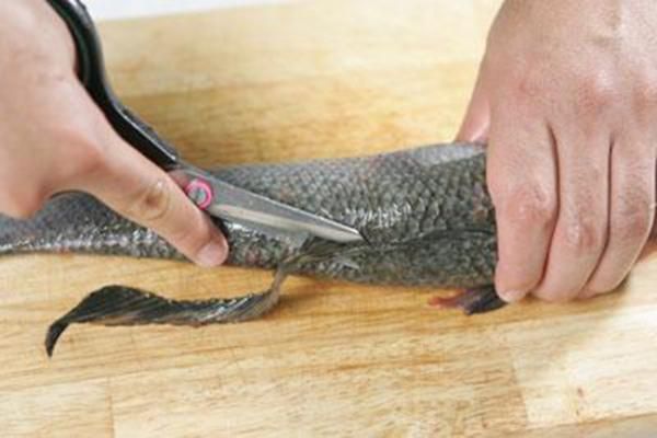 Cách nấu cháo cá lóc thơm ngon bổ dưỡng để đối món ngày mưa - Ảnh 2
