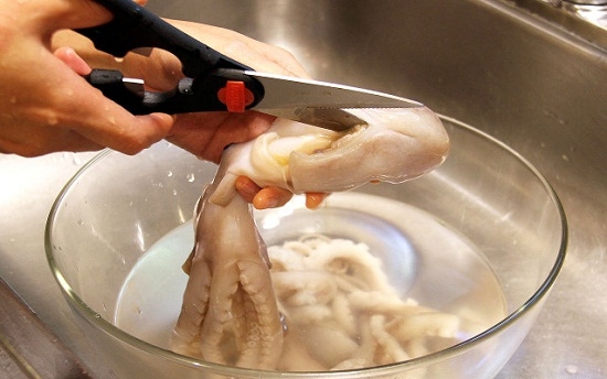 Cách làm bạch tuộc nướng chao thơm nức, vừa ngon vừa lạ miệng để làm mới mâm cơm nhà - Ảnh 2