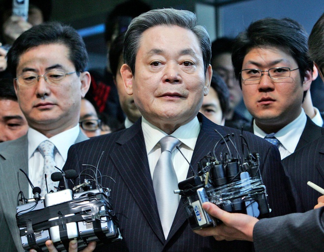 Chủ tịch Samsung Lee Kun Hee qua đời sau 6 năm nằm liệt giường - Ảnh 1