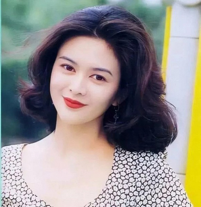 Kiểu tóc ngắn ngang vai cũng được dàn mỹ nhân TVB trưng diện từ lâu