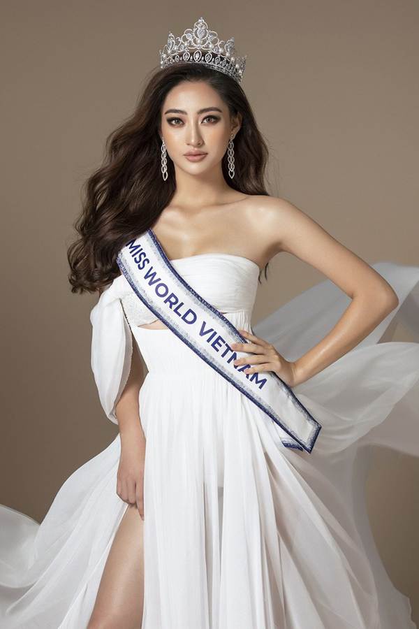 Lương Thùy Linh được gọi tên vào Top 12 Miss World 2019.