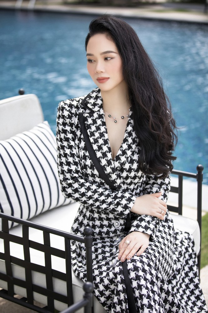 Hoa hậu Mai Phương bất ngờ tái xuất gây ấn tượng với nhan sắc như đôi mươi - Ảnh 5
