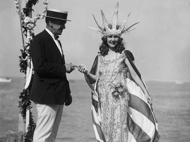 Diện mạo của cuộc thi Hoa hậu Mỹ đầu tiên được tổ chức từ 100 năm trước - Ảnh 6