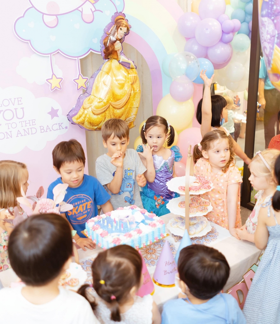 Gác lại nỗi buồn của Vân Khánh, Lan Phương tổ chức sinh nhật 4 tuổi linh đình cho con gái lai Tây - Ảnh 4