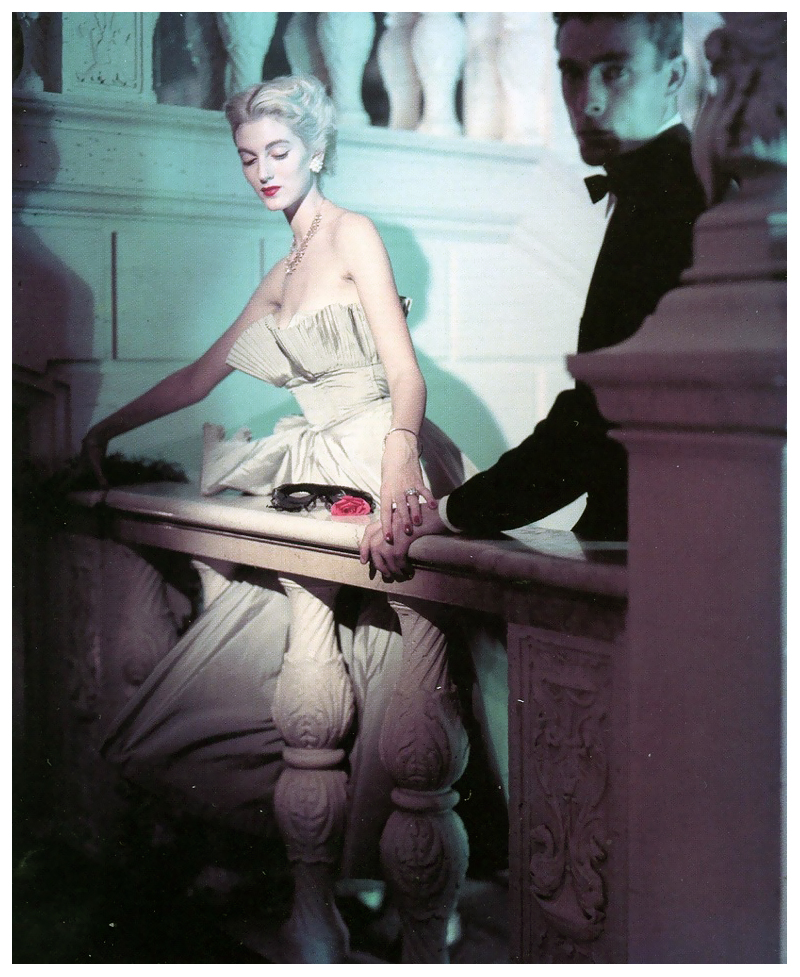 Hình ảnh của nữ siêu mẫu người Mỹ trên tạp chí Vouge năm vào năm 1949.