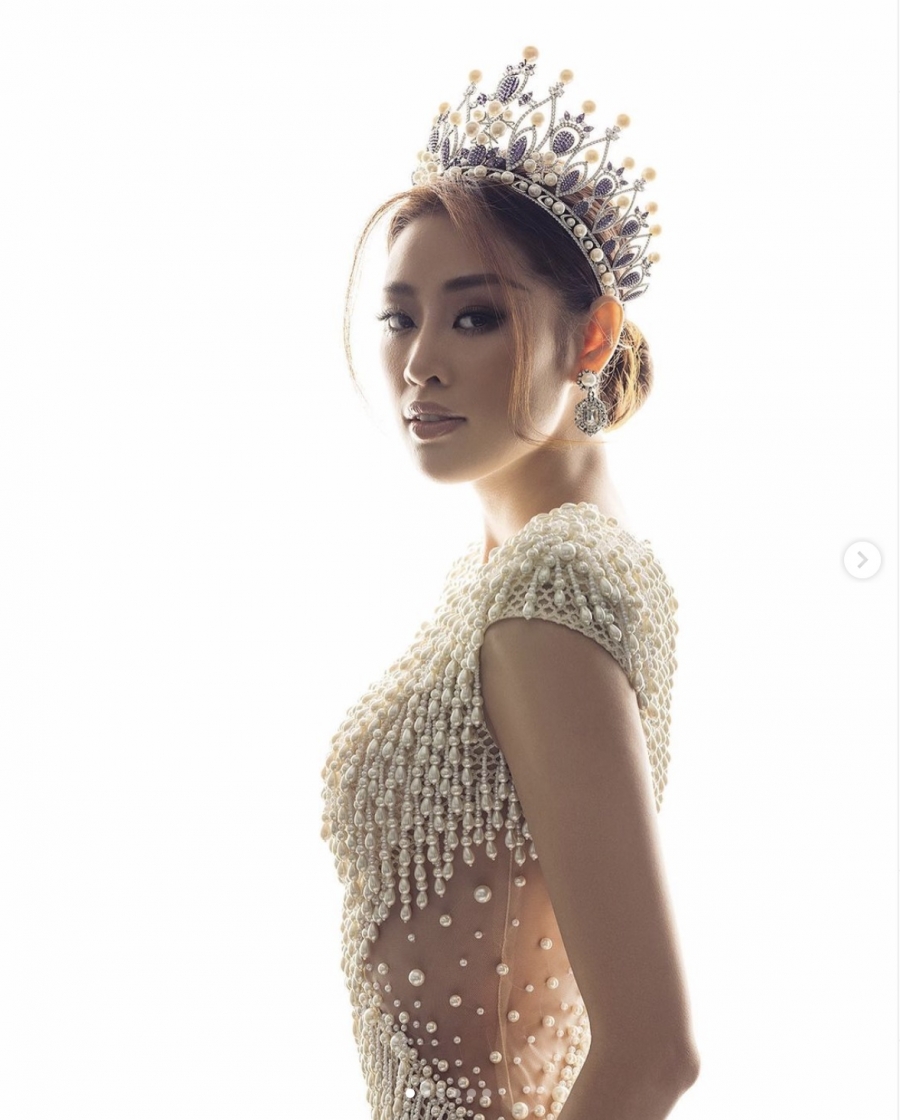 Hoa hậu Khánh Vân lộng lẫy như nữ hoàng trong chiếc váy ngọc trai trước thềm kết thúc nhiệm kì - Ảnh 3