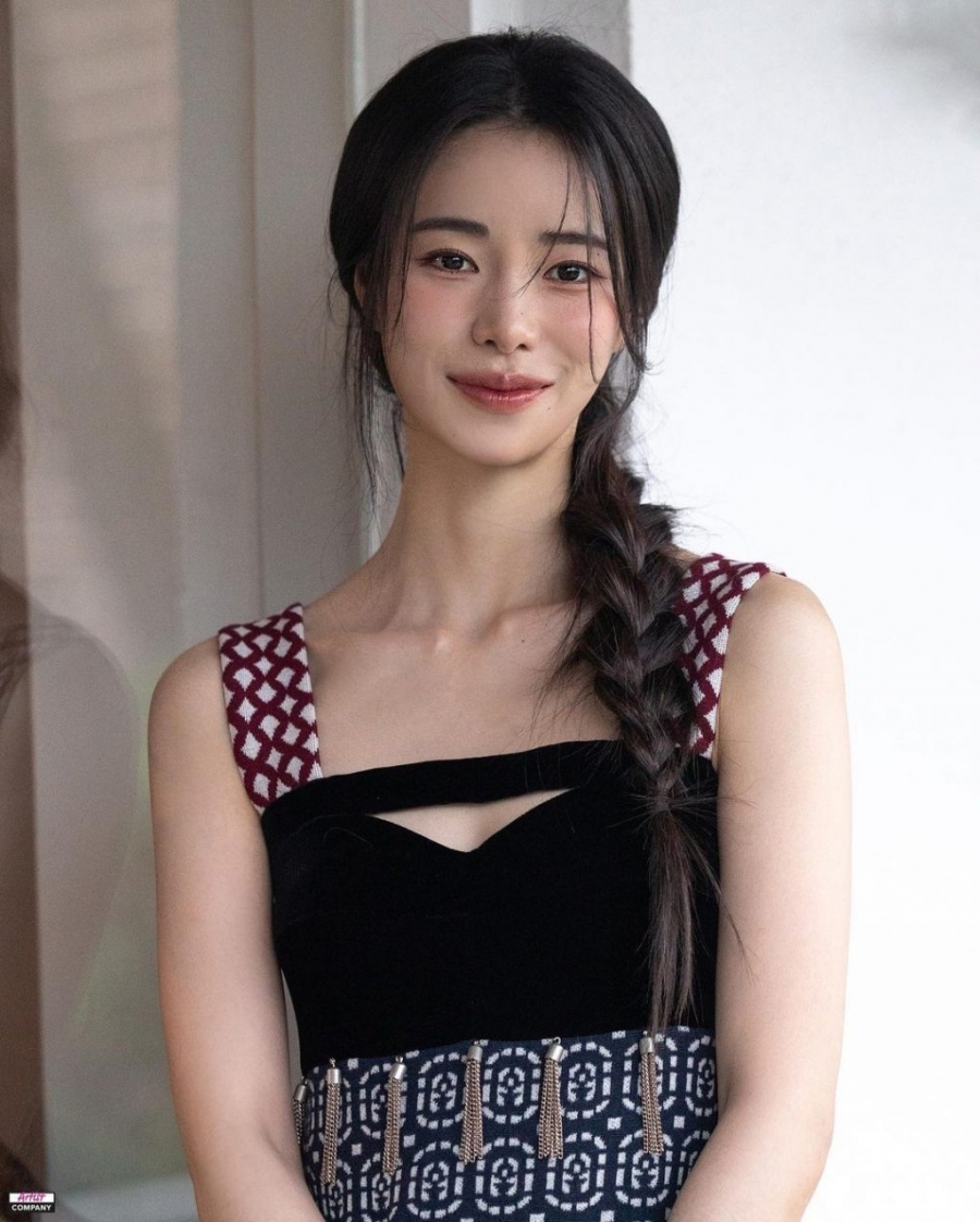 Lim Ji Yeon và kiểu tóc ruột của cô nàng. Ảnh: Instagram @limjjy2.