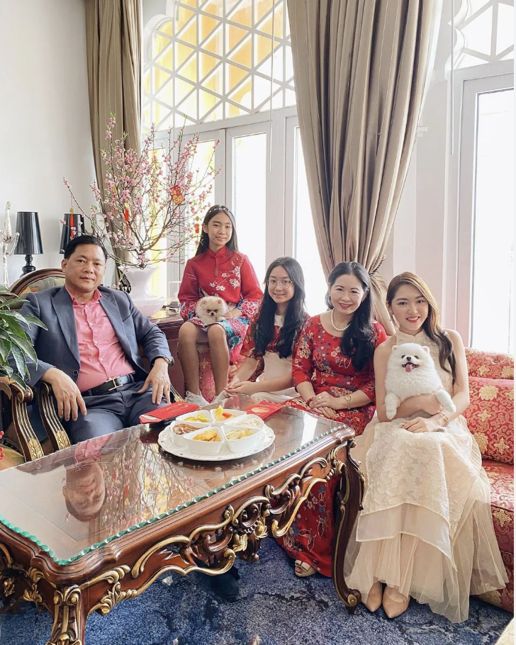 Gia đình của Chloe Nguyễn