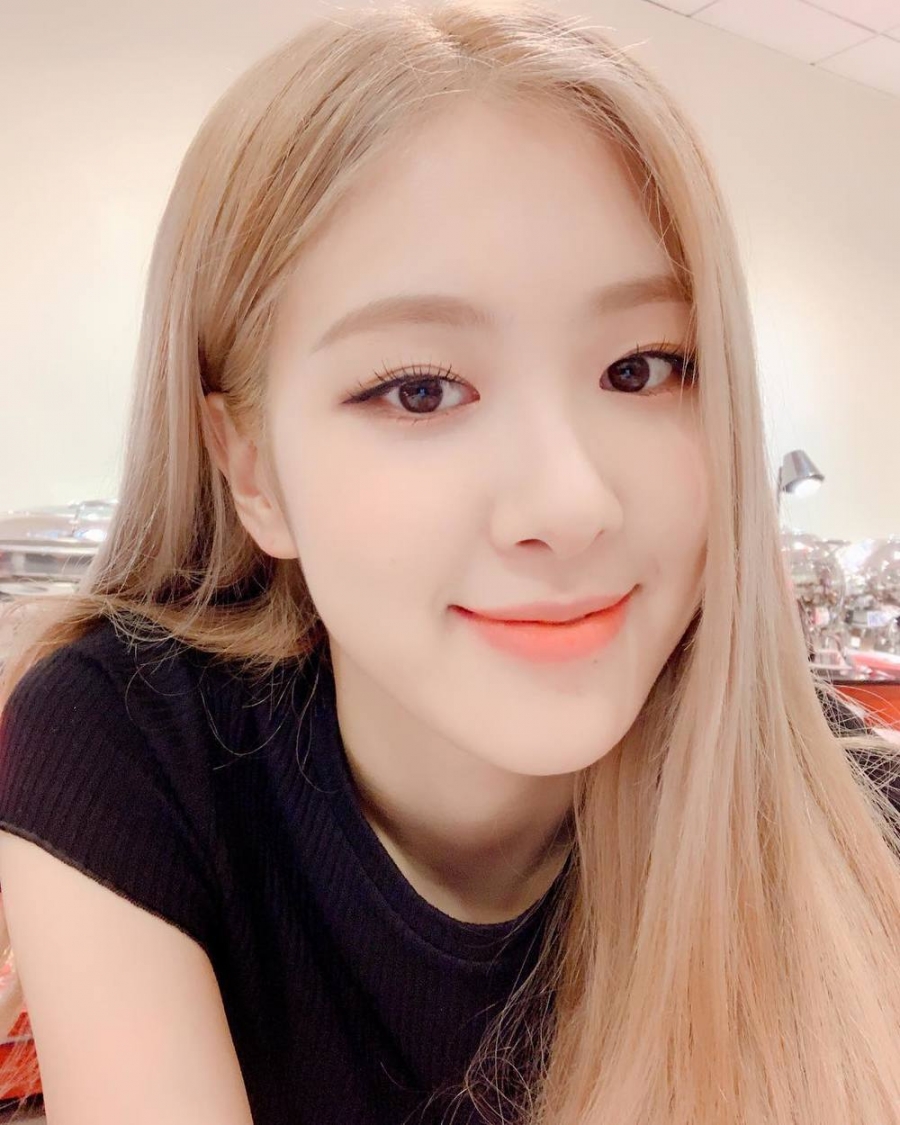 5 bước dưỡng da đặc hiệu được Rosé (BLACKPINK) áp dụng để có làn da như em bé - Ảnh 4