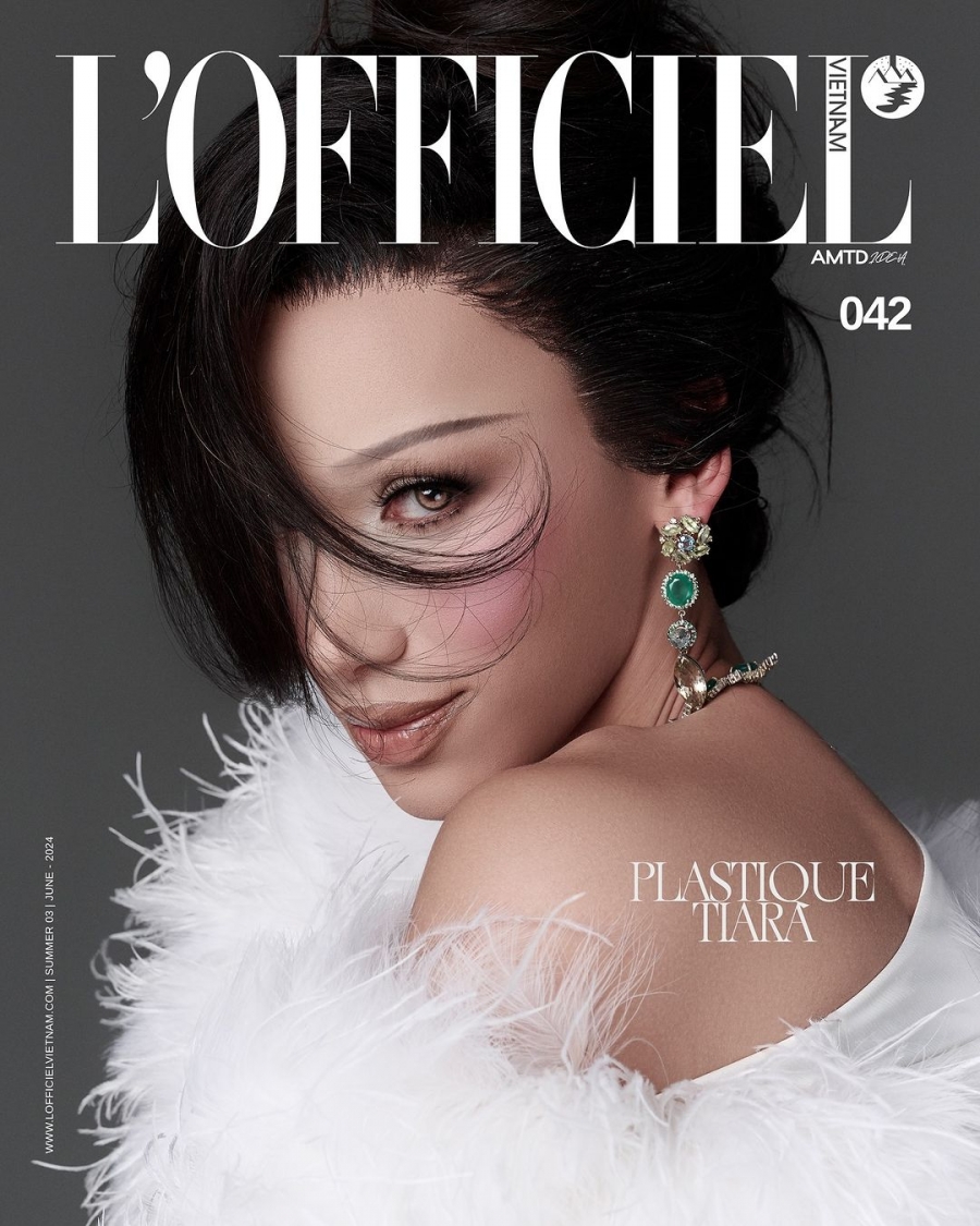 Hình ảnh Plastique Tiara trên bìa tạp chí L'Officiel nhân dịp Tháng Tự Hào