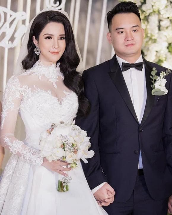 Hiện vợ chồng Diệp Lâm Anh vẫn đang tiến hành các thủ tục pháp lý để ly hôn. Họ đã có 2 lần ra tòa.