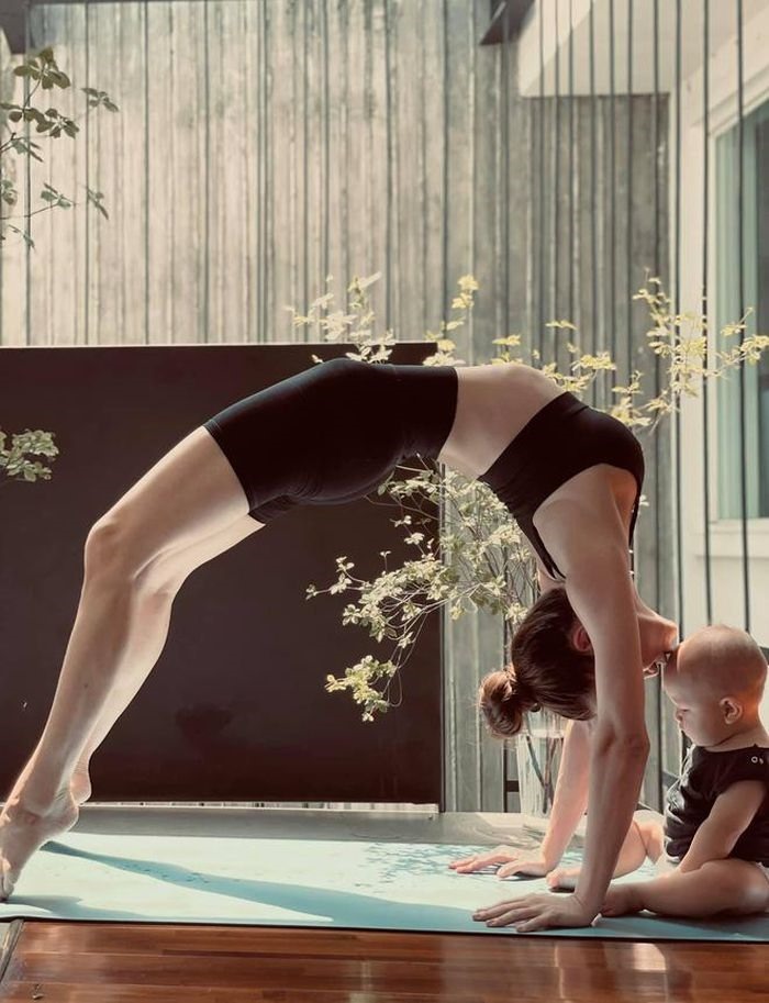 Góc tập yoga yêu thích của Hồ Ngọc Hà