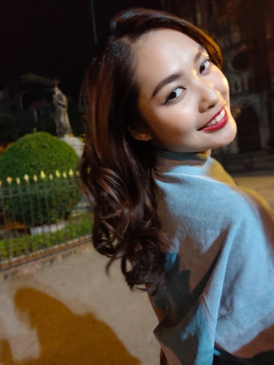 Loạt ảnh thời đi học như hotgirl Hà Giang của Tân Hoa hậu Nông Thúy Hằng - Ảnh 4