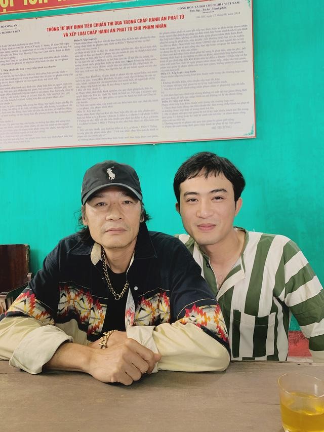 Quốc Đam chính là truyền nhân của Việt Anh với số lần 'tù tội' nhiều nhất trên màn ảnh Việt.