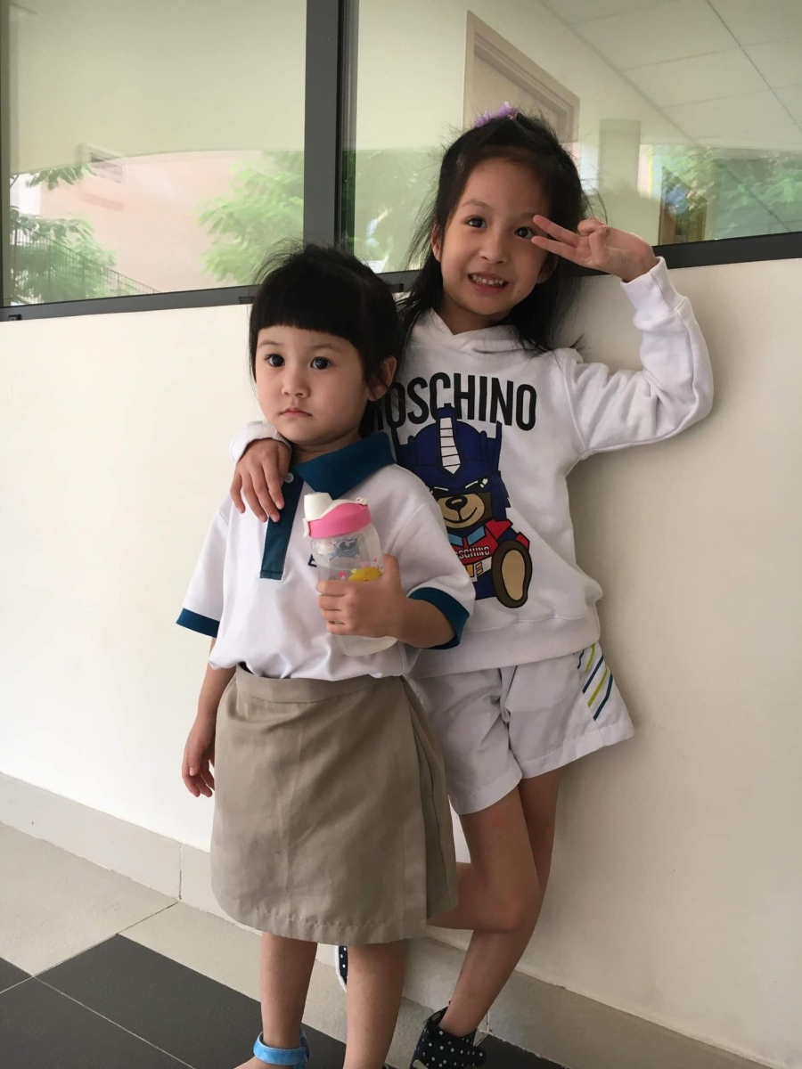 2 con gái của Quốc Vũ - Di Băng đang học ở trường song ngữ.